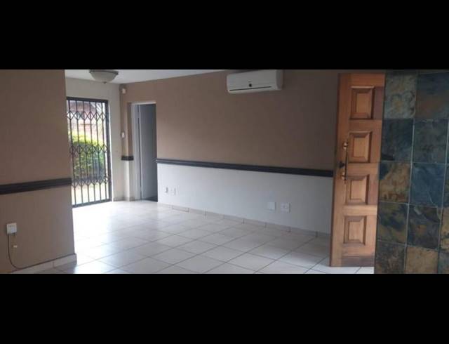 3 BEDROOM TOWNHOUSE FOR SALE IN NEW REDRUTH